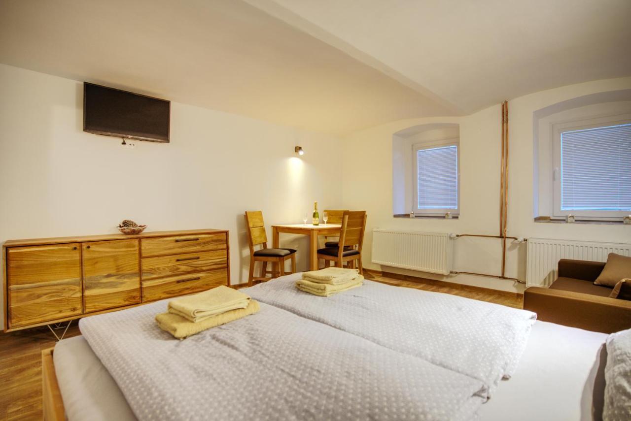 Апартаменты Apartmanek Mezi Kopci Яхимов Экстерьер фото